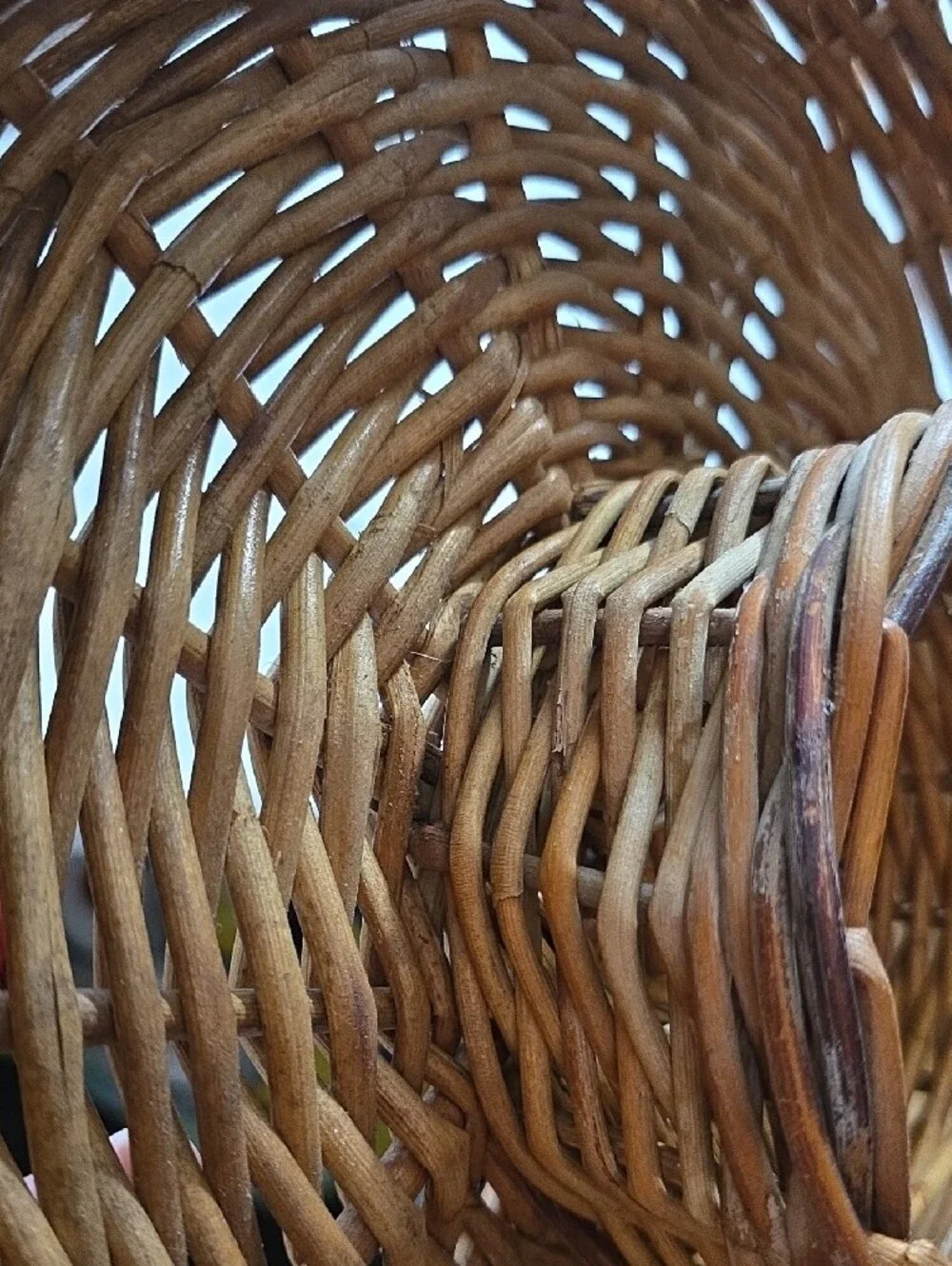 Vintage Woven Wicker/Rattan Serving Basket For Chips And Dip